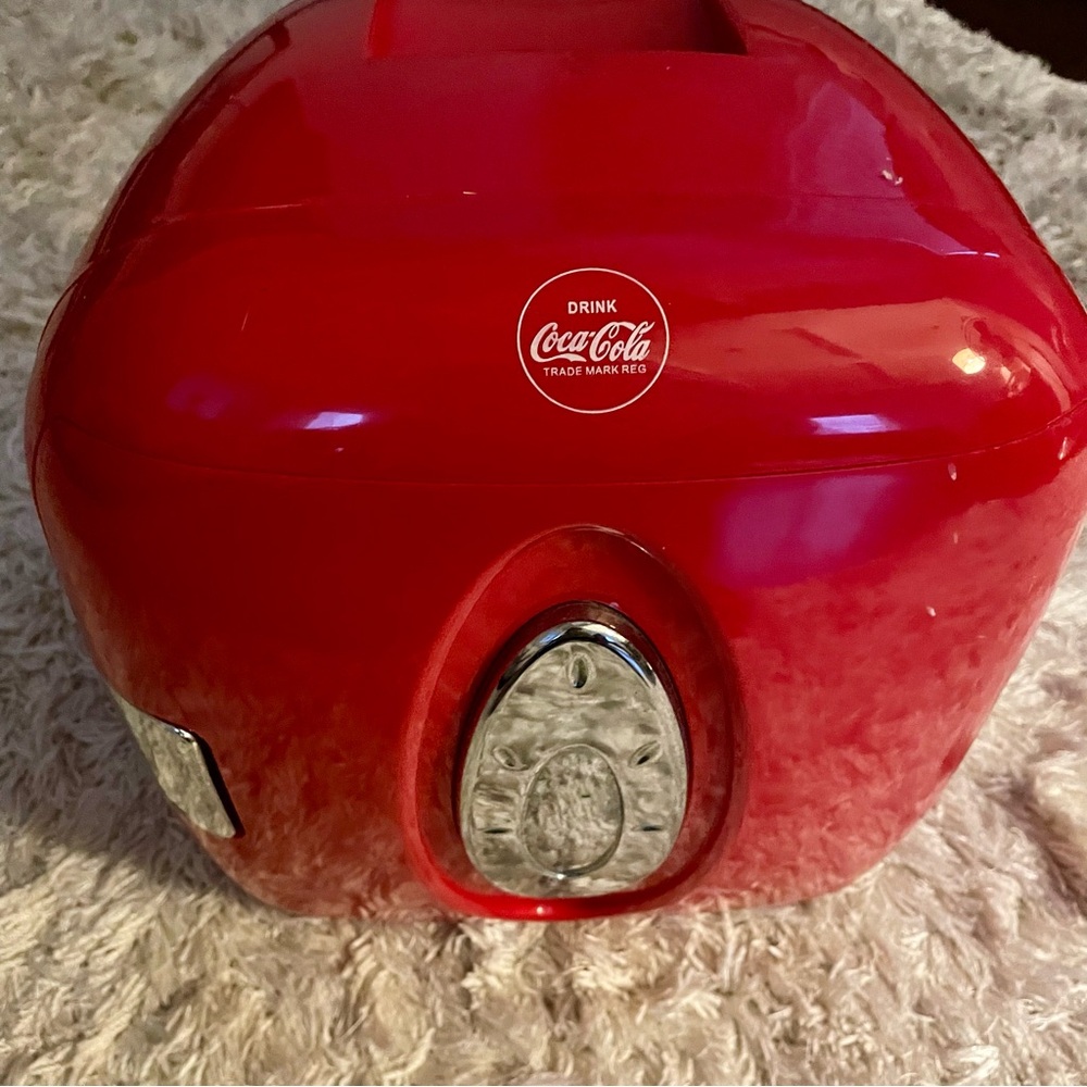 Coca Cola Mini Fridge - Picture 3 of 10